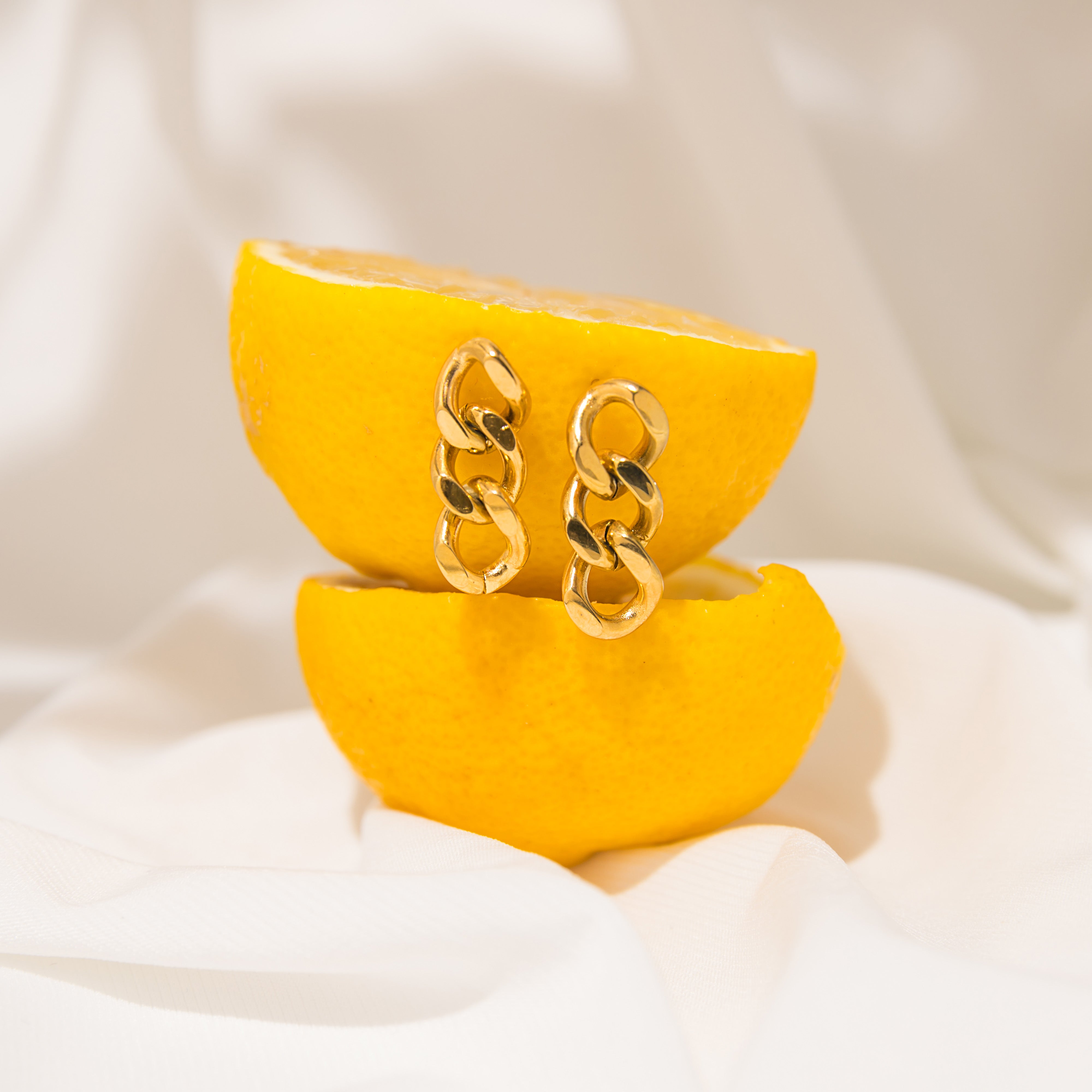 minimalist link chain earrings, chains earrings,  link chain earrings, 18k gold, 14k gold, jewelry
